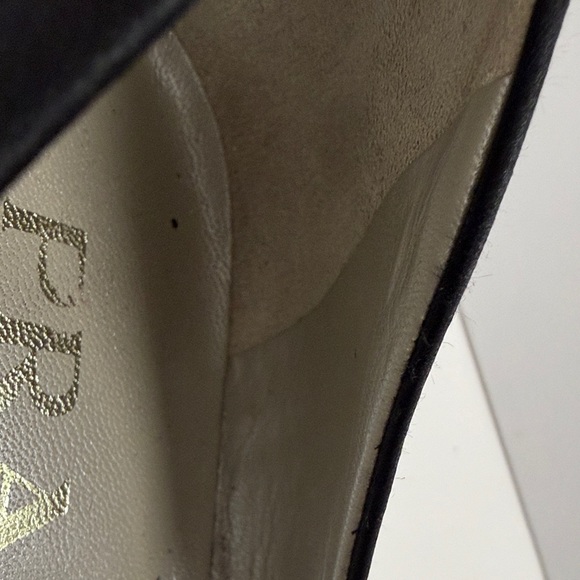 Prada Women's Black Square Toe Heels - Picture 11 of 11